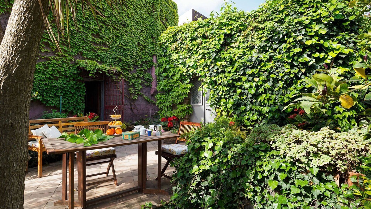 Viagrande House | 19th Century House with Gardens, Sea View and Wifi, in Viscalori village