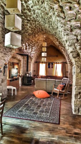 Yodfat Villa | 19th Century Magical House in Galilee