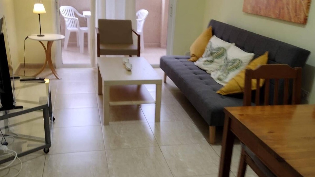 Los Abrigos Apartment | 1A Apartment Abrigos, Wifi and balcony
