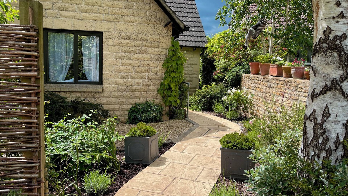 Corsham House | 1A ERNESTON CRESCENT, pet friendly, with a garden in Corsham