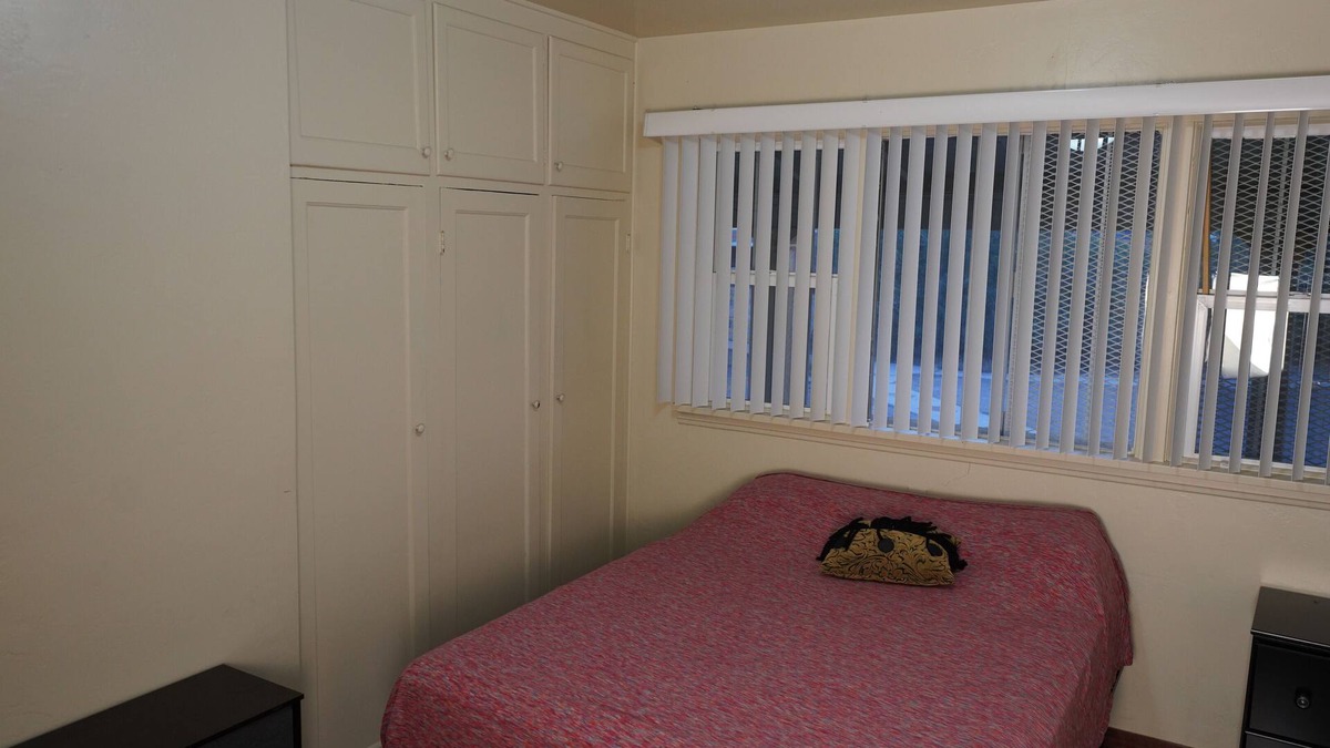 Las Vegas House | 1A Room4Rent