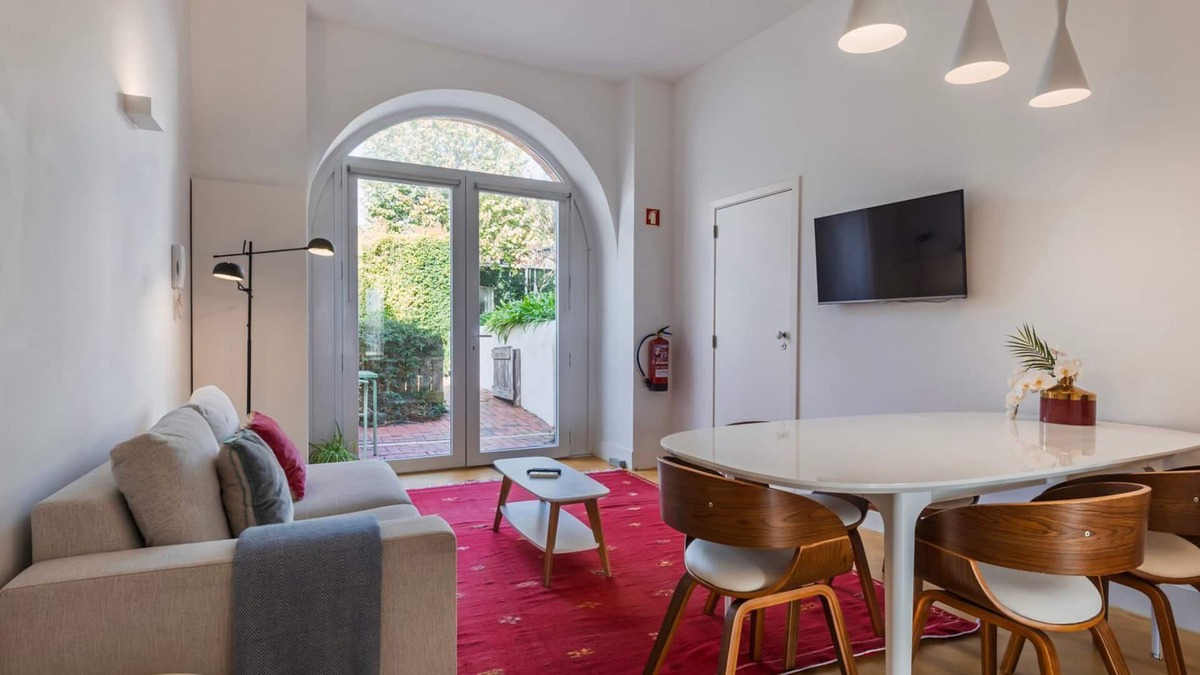Santa Engracia Apartment | 1BDR Apartment w/Garden View by LovelyStay