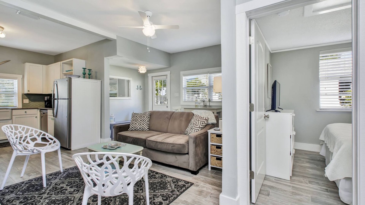 Clearwater Beach Cottage | 1BR/1BA NEW Coastal Boutique Cottage. HGTV Worthy! Sleeps 4. Steps to Beach!
