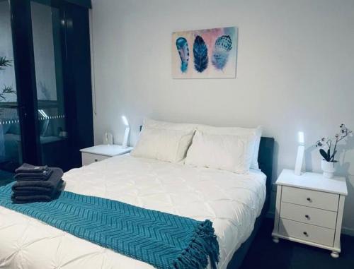 Reid Apartment | 1BR-1BR-1Car-Sleeps 4-Pool-CBD