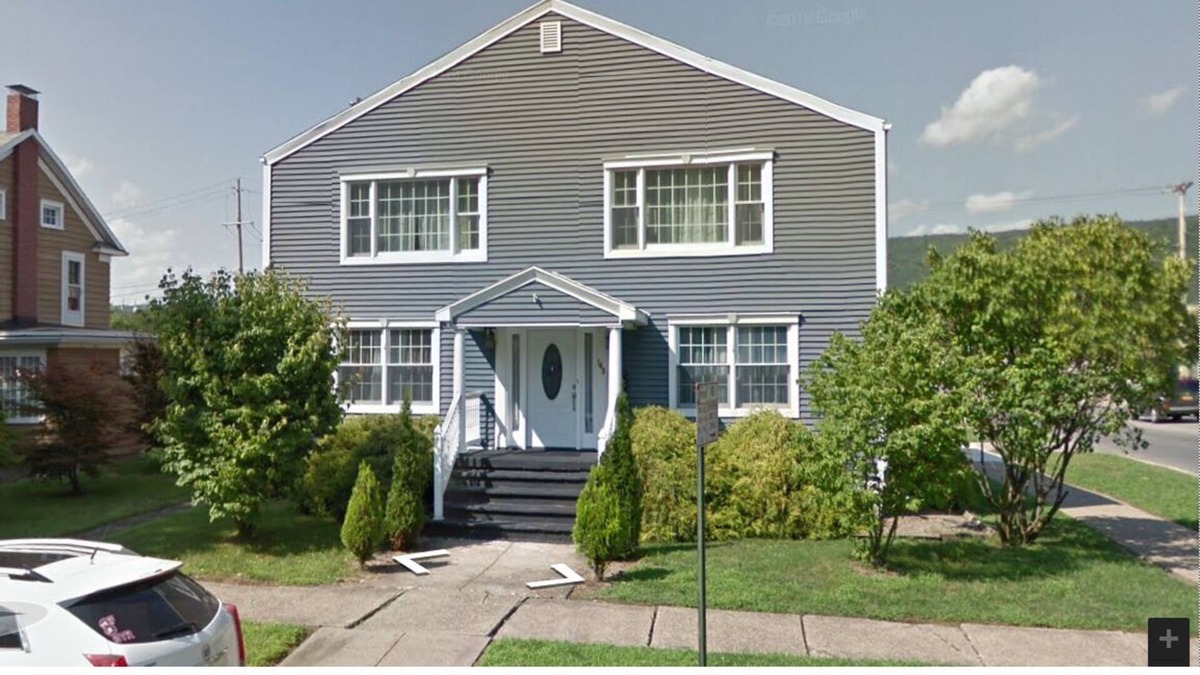 Corning House | 1BR + 2BA. 2nd BR available for additional fee / night. Two blocks to downtown