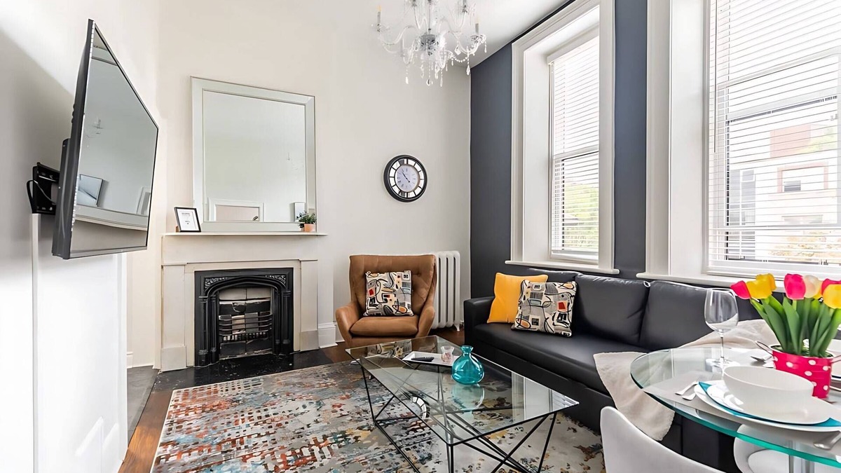 Hamilton Apartment | 1BR Apartment - James South Area