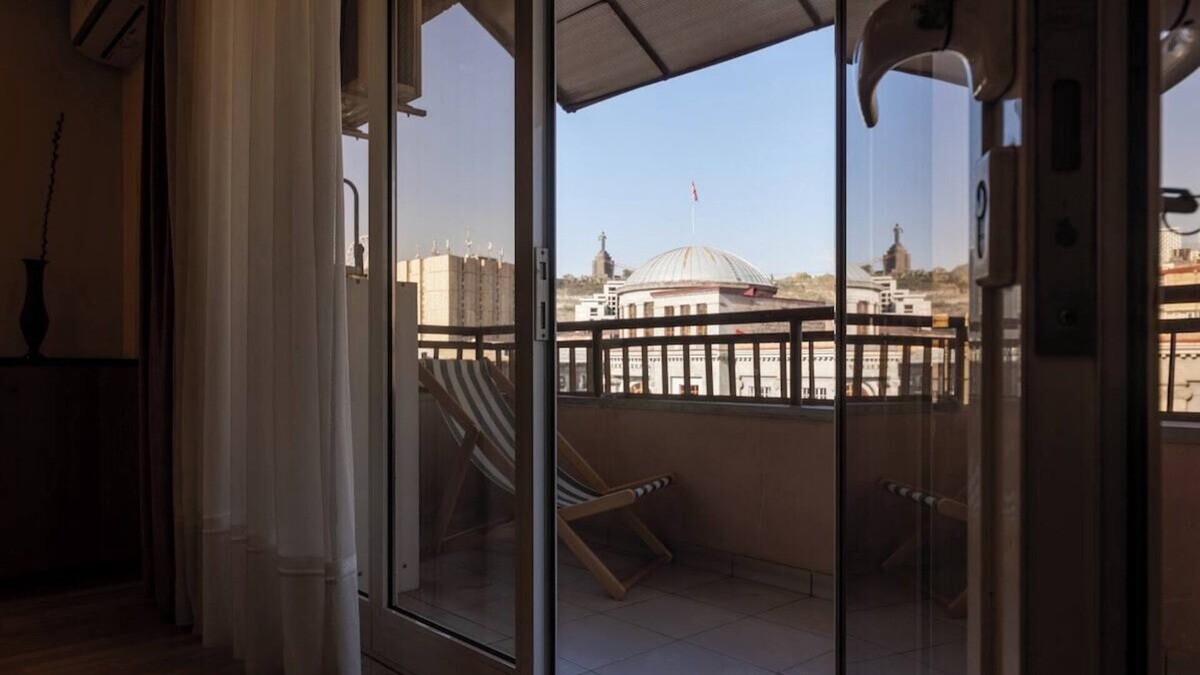 Kentron Apartment | 1BR Apt/City Centre/near Matenadaran
