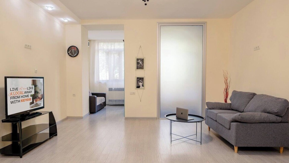 Kentron Apartment | 1BR Apt/Near Opera/Self-enter