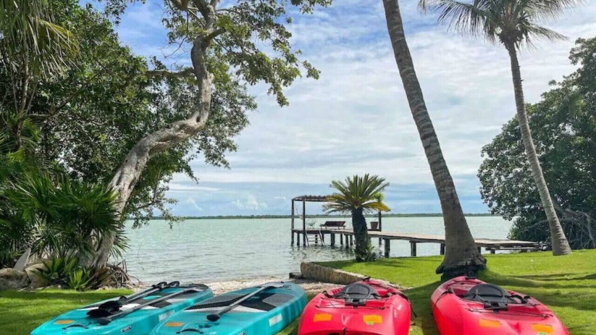 Othon P. Blanco Villa | 1BR at Private Villa w/Pool, Kitchen, Kayaks