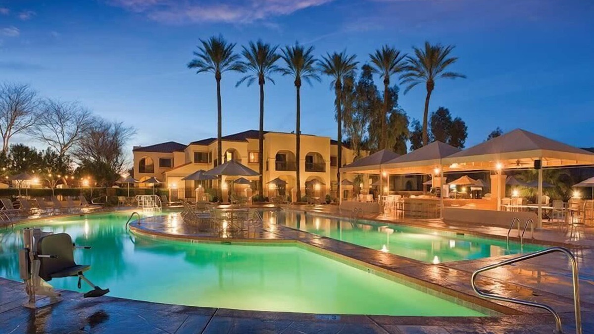 South Mountain Condo | 1br Condo Championship Golf & Stunning Pools!