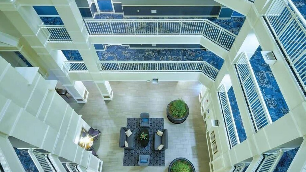 Old Town West Condo | 1br Condo Close to U.S. Capitol