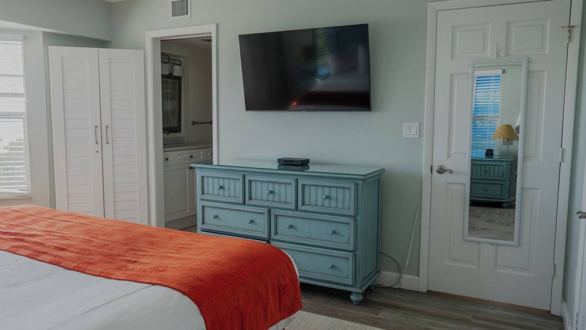 Tavernier Condo | 1BR Condo w/Ocean View, Pool & Private Beach