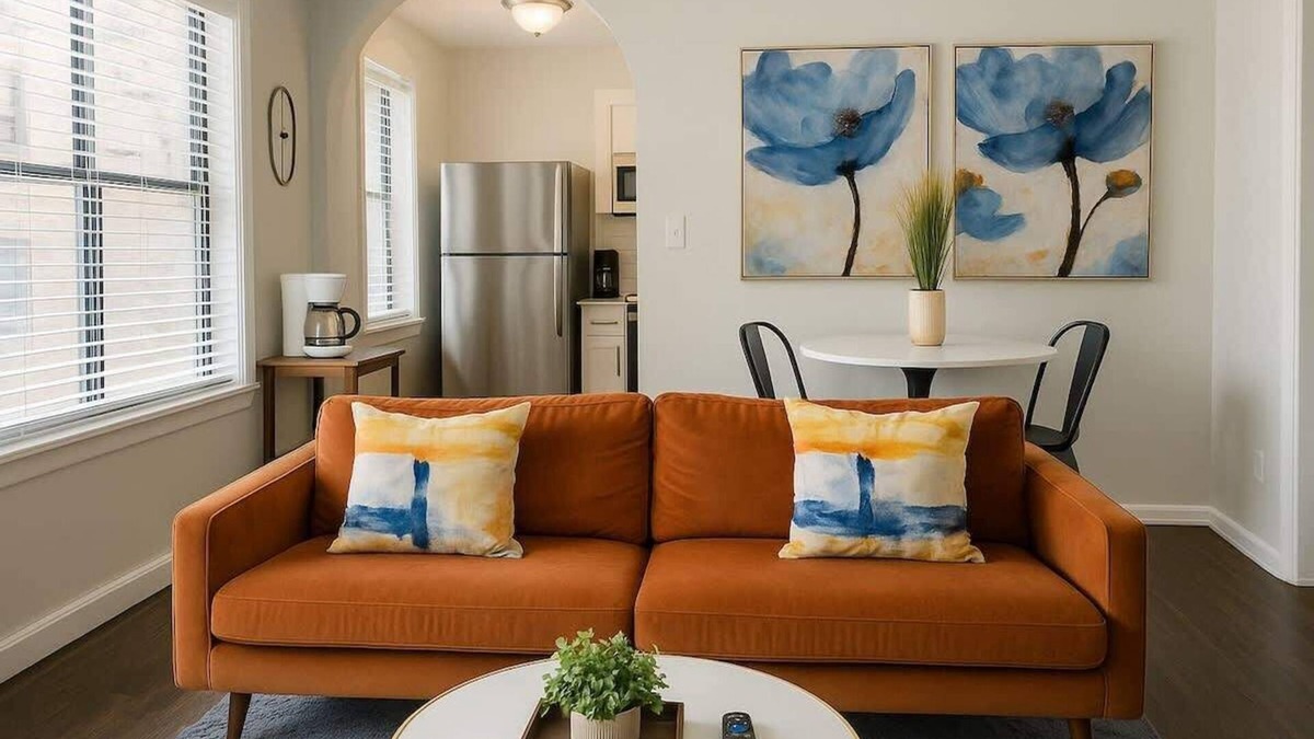 Hyde Park Apartment | 1BR in Prime Hyde Park Apt