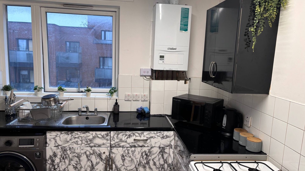 Stonebridge Apartment | 1br-sleeps4-35mintocentrallondon-40mintoheathrow