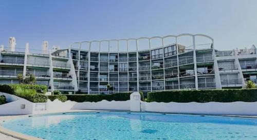 La Celle-sous-Gouzon Apartment | 1ere ligne, Vue mer, piscine privée, Wifi, Clim