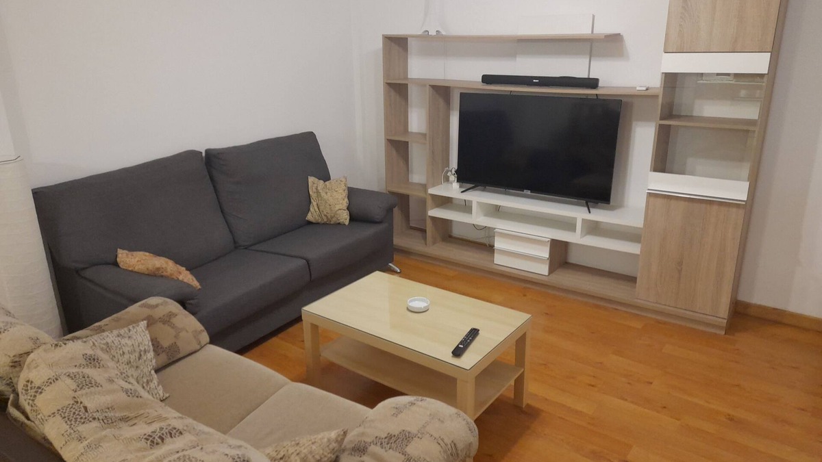 La Linea de la Concepcion Apartment | 1F Apto Moderno, 80m2, 2 Dorm, 4 Huéspedes Aire Acond, Wifi