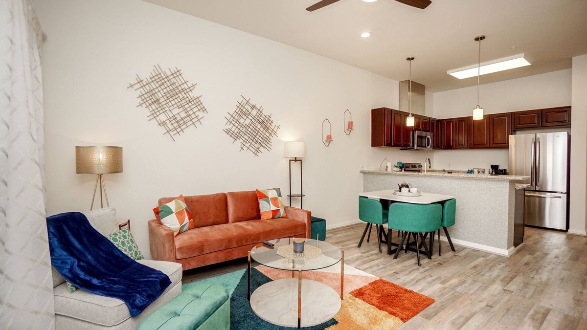 Katy House | 1H |Modern Urban Living in Suburban setting