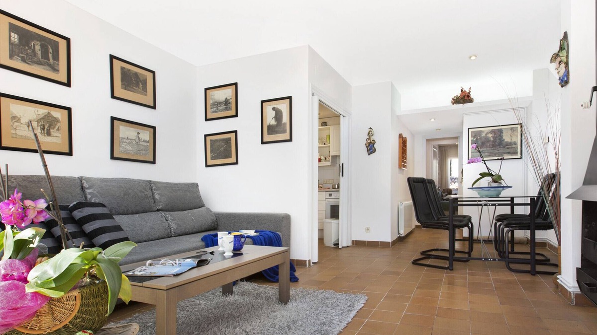 Llafranc Apartment | 1SAB 01 - Cosy 2 bedroom apartment located just 100m from the lovely beach of Llafranc