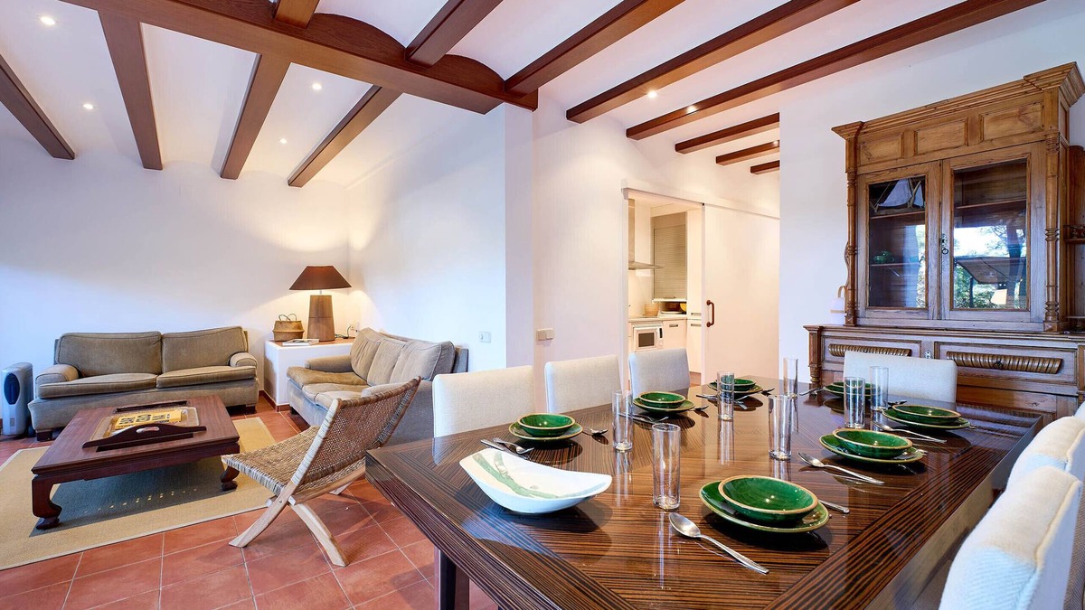 Llafranc Villa | 1SACAL - Spacious 4 bedroom apartment with nice terrace and 200m from the beach of Llafranc