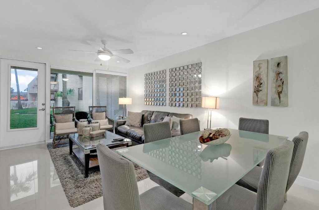 South Padre Island Apartment | 1st Floor Condo w Beautiful Resort Grounds! Heated Pools Hot Tub Tennis Courts
