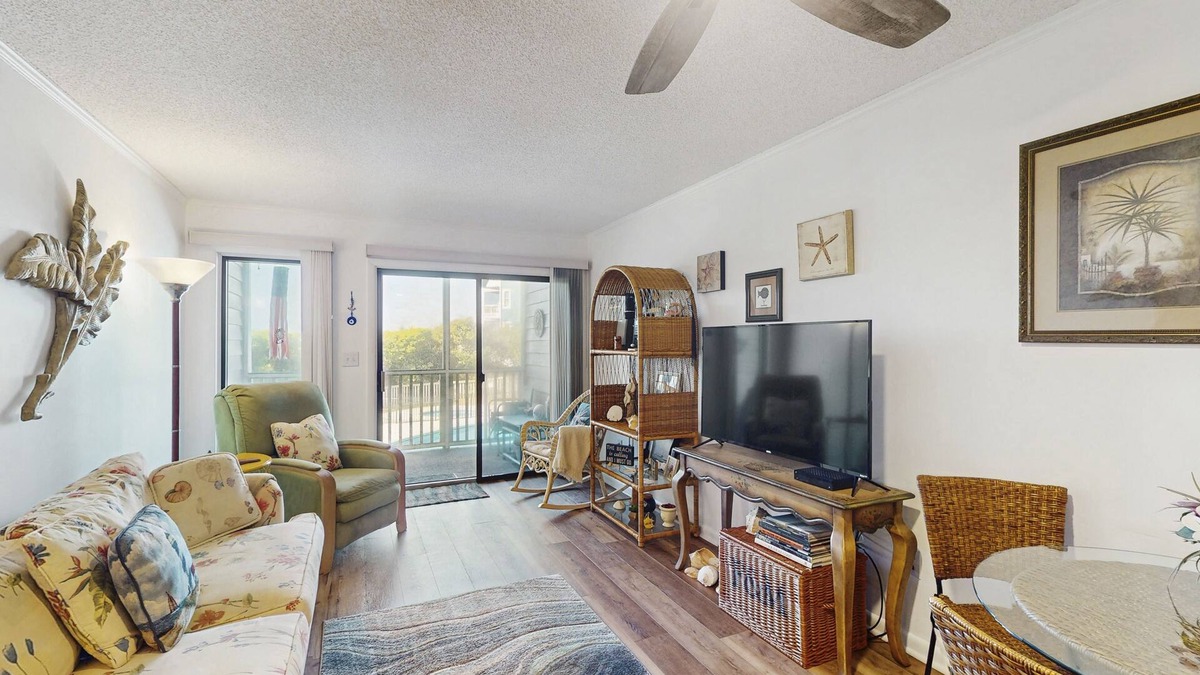 Atlantic Beach Condo | 1st floor oceanside condo at Island Beach with balcony & shared outdoor pools