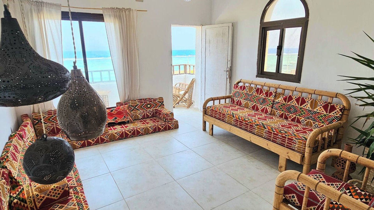 Dahab Apartment | 1st line beach loft, sleeps 6, 90m2, fully renovated with all amenities No2