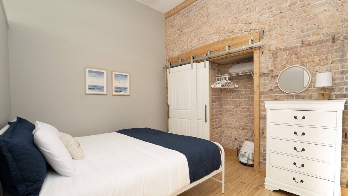South Haven Condo | 2:00 PM check-in | Upscale loft | Indoor pool & hot tub