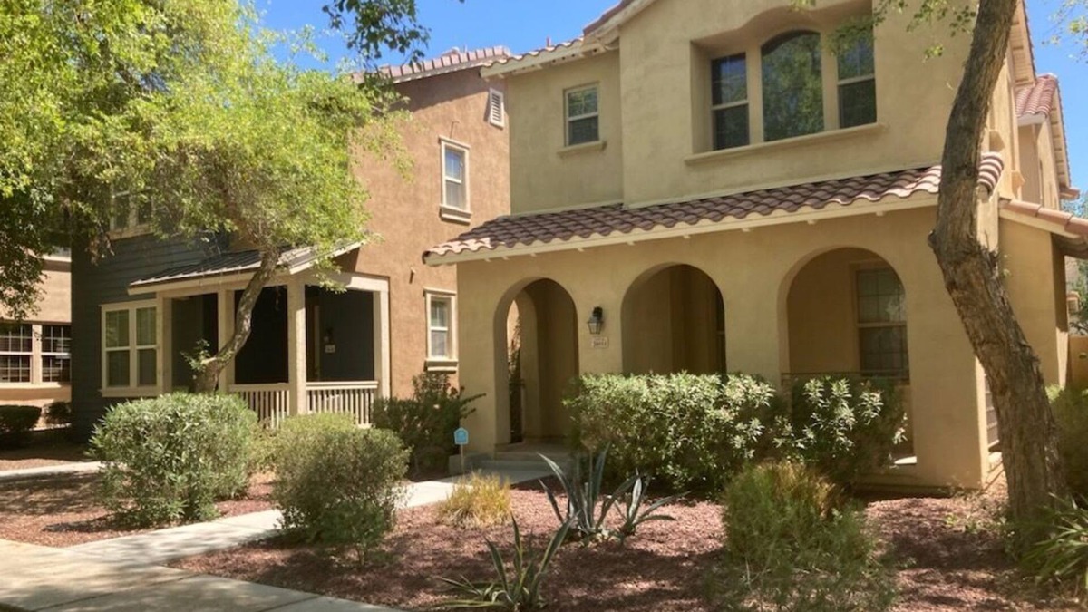 Verrado Heritage District House | 2,100 SF tastefully decorated home in the beautiful community of Verrado