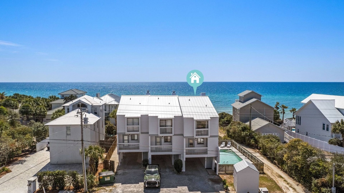 Seacrest House | 2/2.5 Townhouse/Private Beach/2 Kings!/Gulf Views/Complete renovation! 2 bikes!
