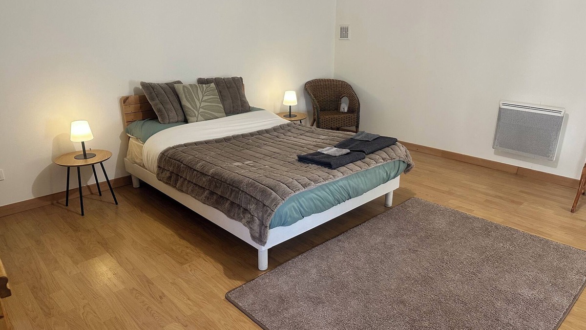 Saint-Leonard-des-Bois House | 2/4-person house in the heart of a charming hamlet