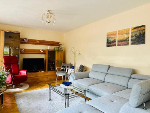 Marbach am Neckar Apartment | 2,5-Zimmerwohnung mit Terrasse - KEINE Monteure