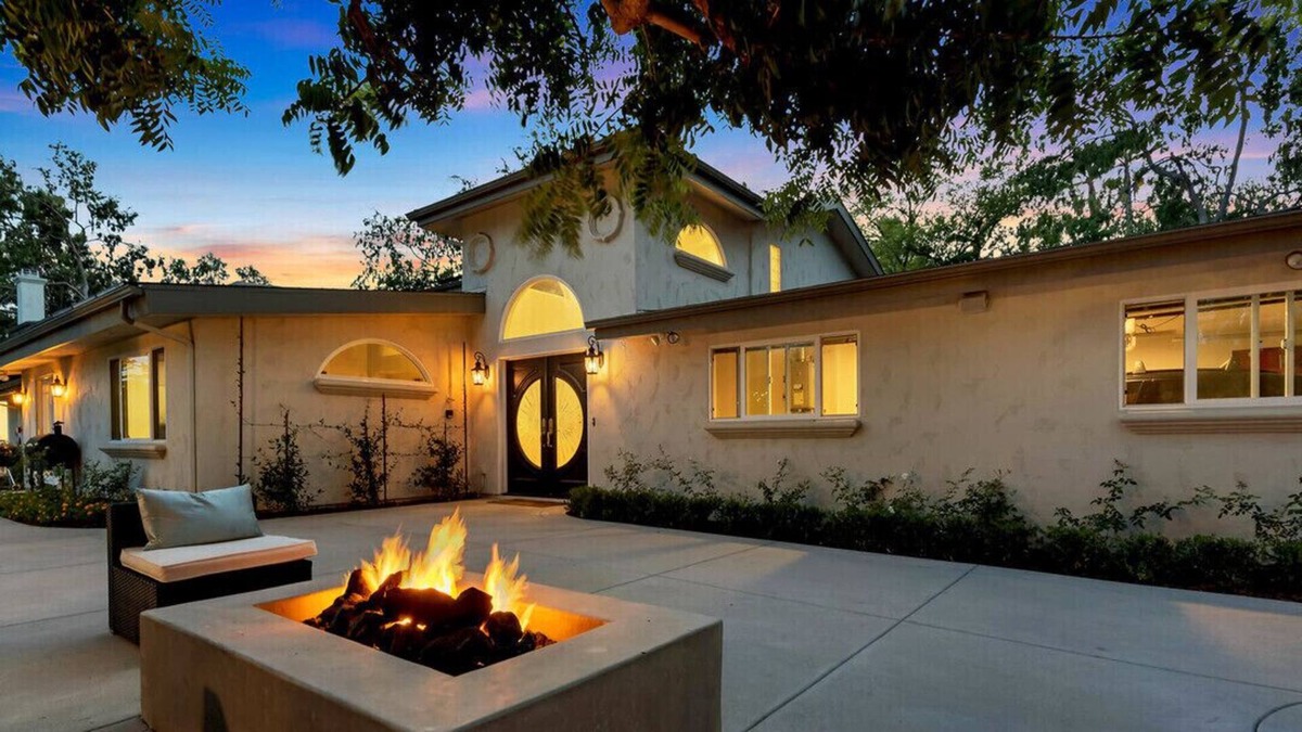 Poway House | 2 Acre Private Resort Style Property w/ Mountain Views and Horse/Walking Trails
