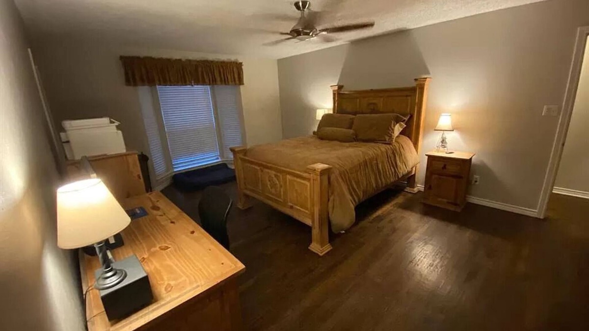 Lucas Other | 2-Acres 5-bed 3-bath home with pool, work shed, pasture for horses