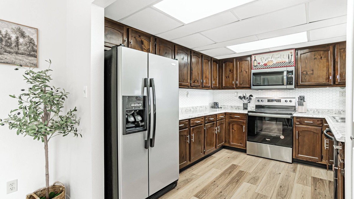 Broomfield House | 2 Acres of Privacy 20 minutes from Denver! 3 Bedroom 3 Bath, Game Room, Wifi, AC