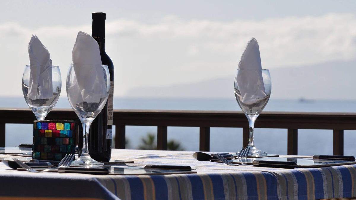 Los Gigantes Apartment | 2 Bed 2 Bath Apartment with Fantastic Sea and Cliff Views in Tamara