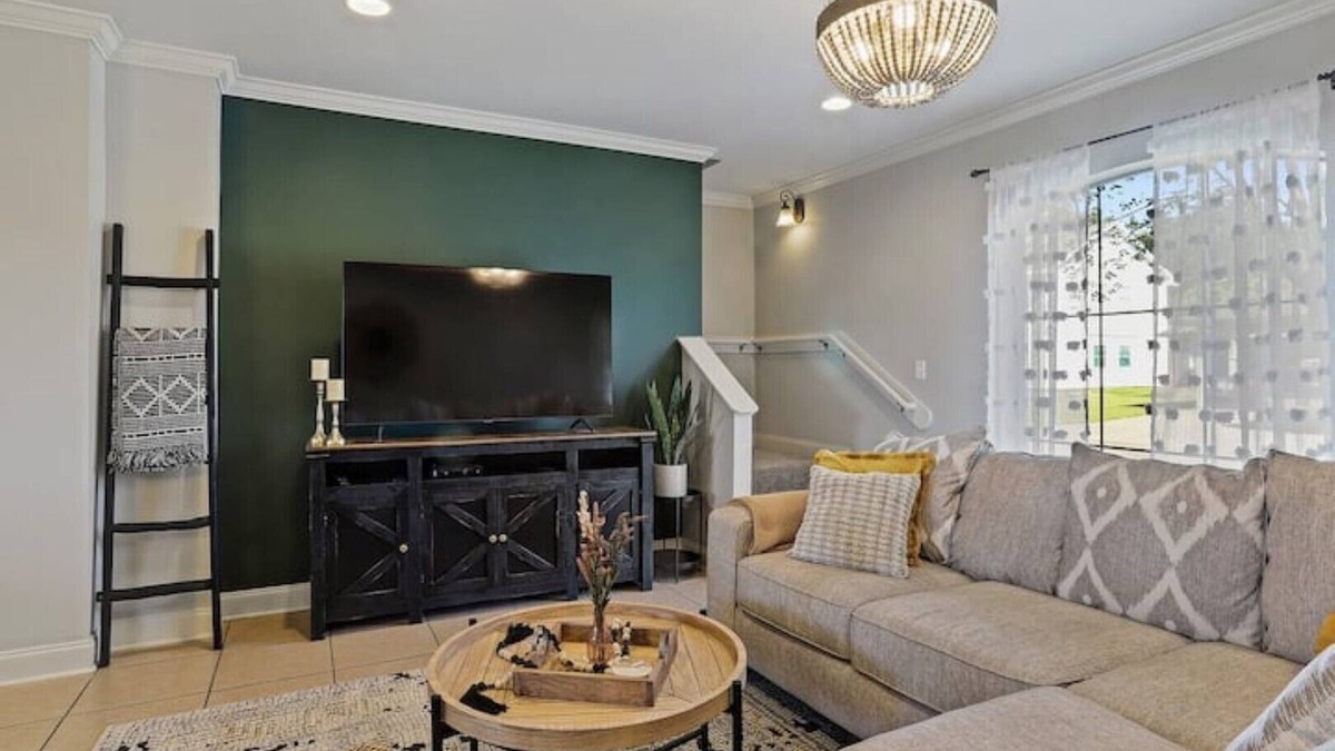 Highlands - Perkins Condo | 2-bd condo close to campus, free parking, sleeps 6
