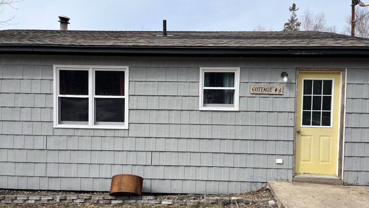 West Bay Cabin | 2 BDR cottage on Bras D'or Lakes. We are 420 friendly! - (1 of 5)