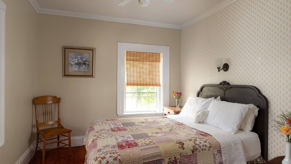 Port Albert Hotel | 2 bedroom Suite at the historic Port Albert Inn in beautiful Port Albert, Ontario!