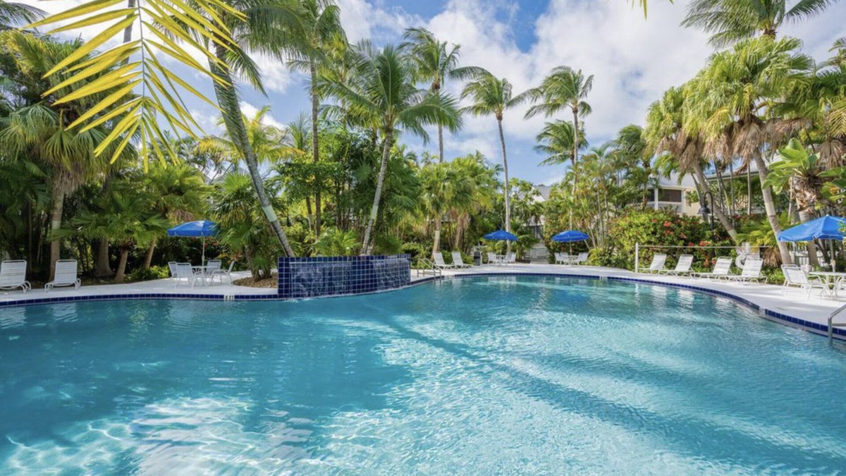 Key West House | 2 Bed/2.5 Bath Townhome in KW Golf Club - Backs up to Pool!