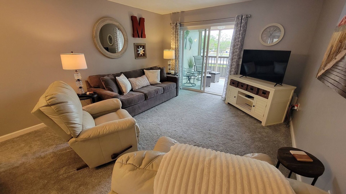 Winkler Condo | 2 Bed/2 Ba Condo near Historic Downtown Fort Myers