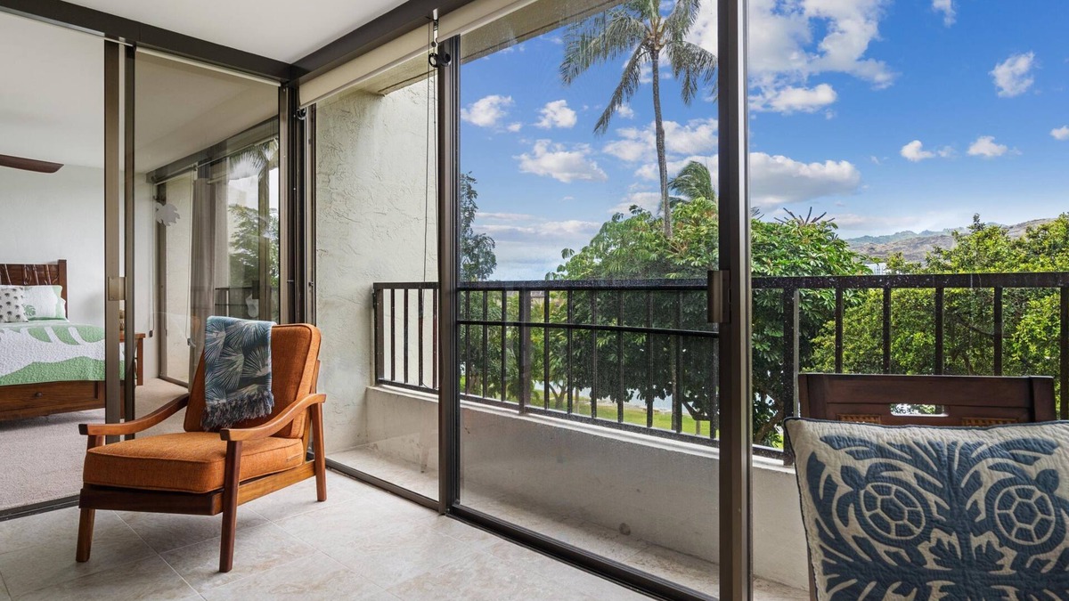 Hawaii Kai Apartment | 2 bed 2 bath Hawaii Kai Getaway