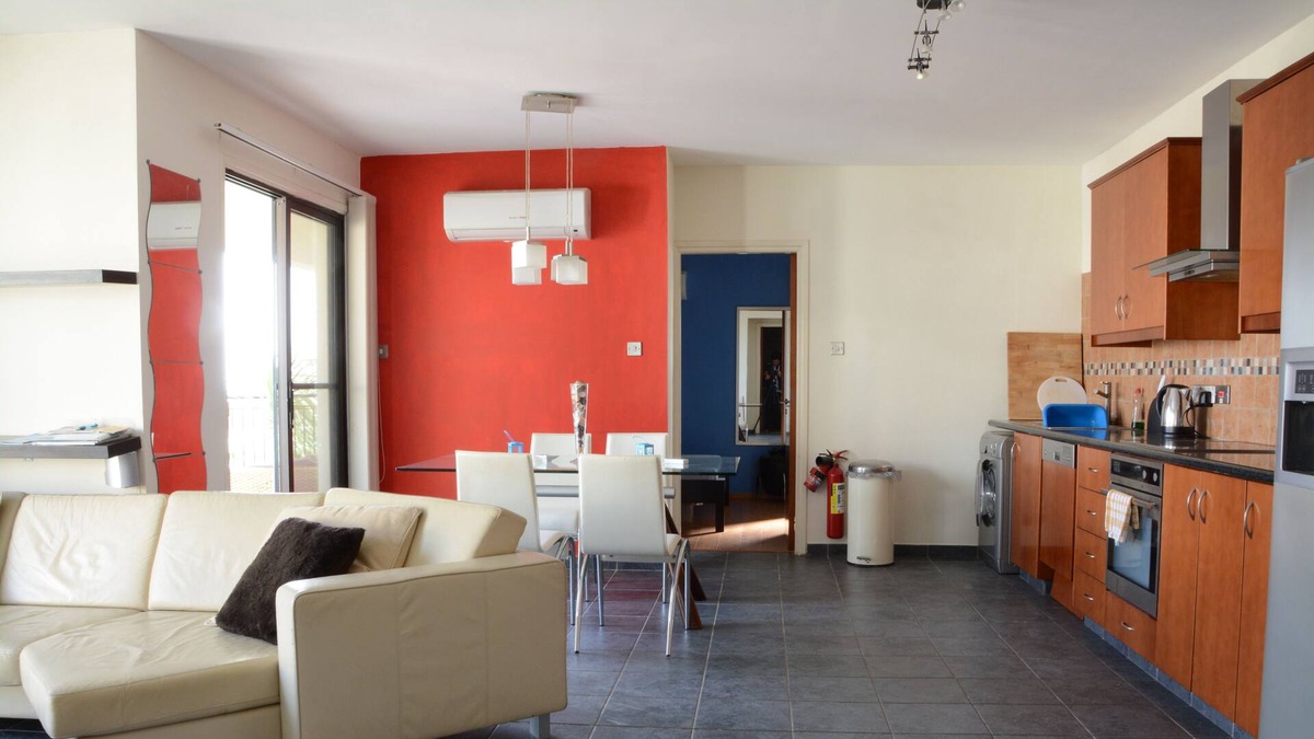 Oroklini Apartment | 2-bed 2-bath luxury apartment with Shared Pool, A/C, Wifi