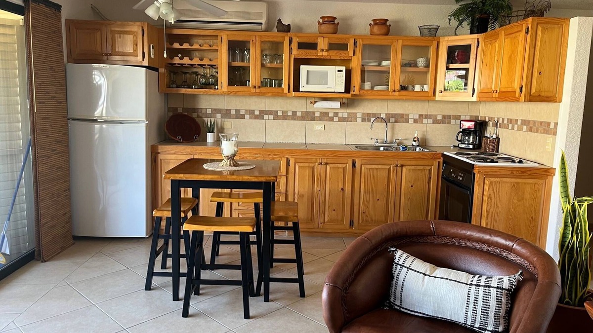 El Rosarito Apartment | 2 Bed/2 Bath Condo in the heart of San Jose del Cabo, 5 minutes from the beach!