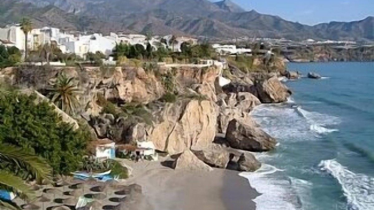 Oasis del Capistrano House | 2 Bed, 2 Bathrooms Villa, South Facing Private Terrace With A/c and free Wifi