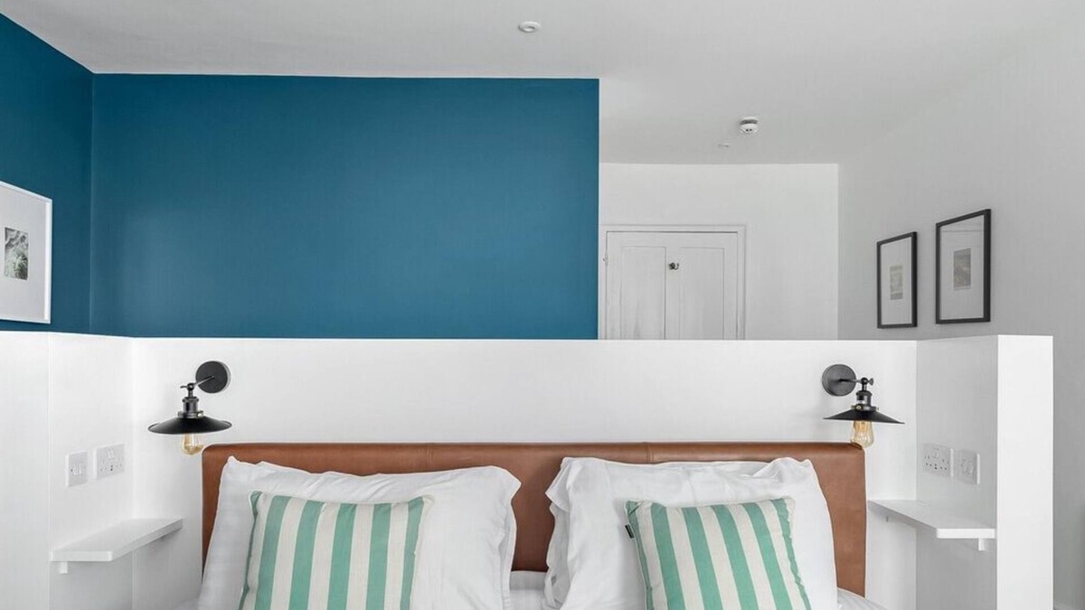 Barbican House | 2 Bed - Apartment No. 1 Windsor Villas