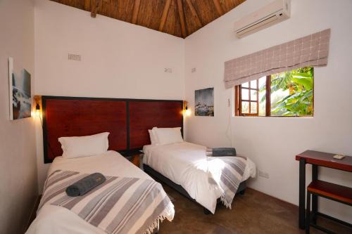 Victoria Falls Apartment | 2 bed apartment with pool - 2126