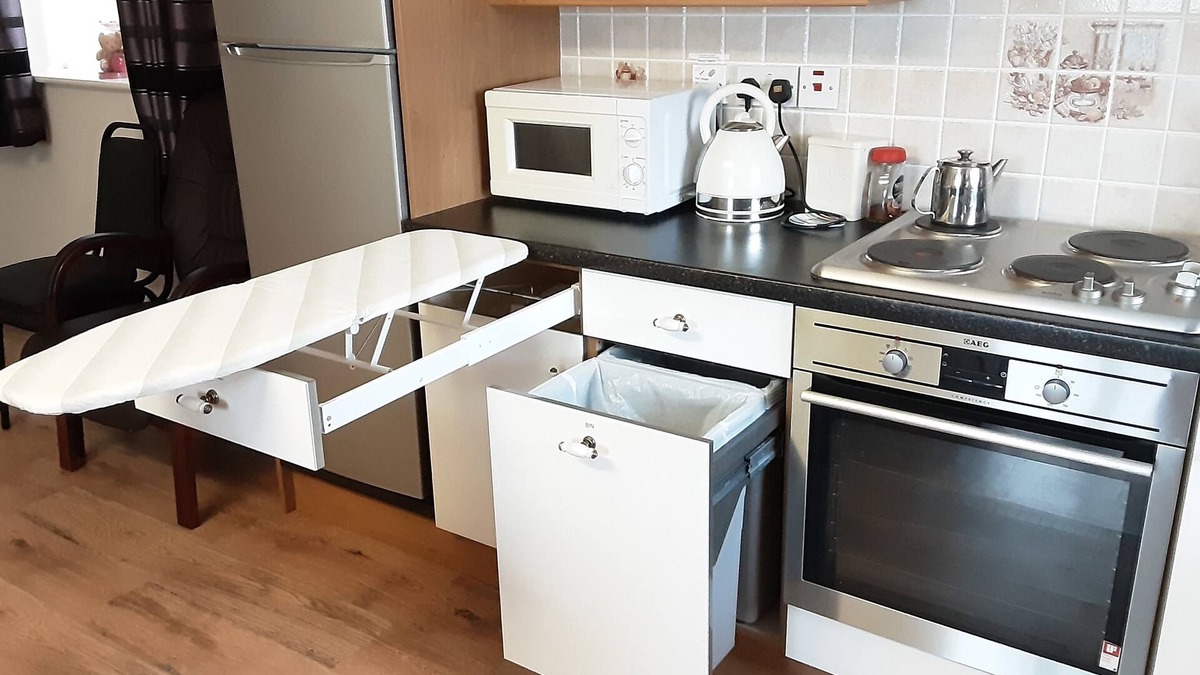 Enniscrone Cottage | 2 Bed Cottage - Sleeps 6 - Parking - Wifi