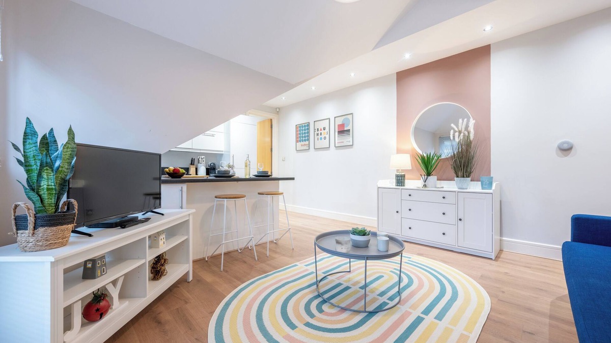 Pontcanna Apartment | 2-Bed Flat in Cardiff City Centre/Free Parking
