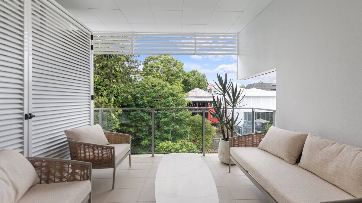 Teneriffe Apartment | 2-Bed Getaway with Shared Pool & BBQ Access