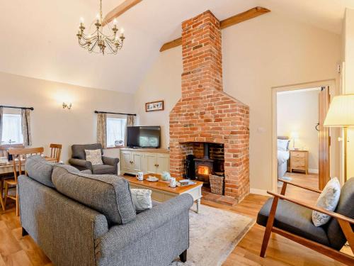 Holt House | 2 Bed in Holt NCC08